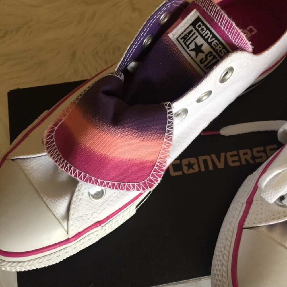 Converse Women's Sneakers with Gradient Tongue